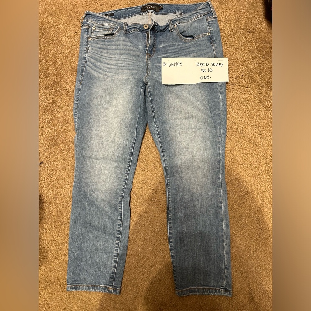 Torrid size 16 jeans Skinny
